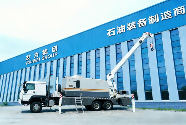 Wireline Derrick Truck